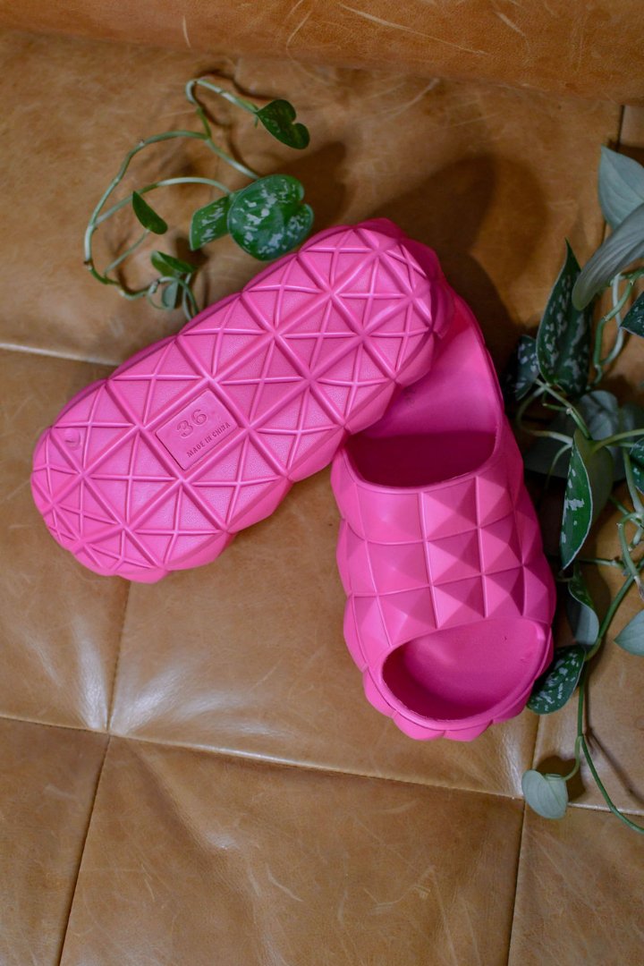 Diamond Slides in Ivory | Stevie + Alice